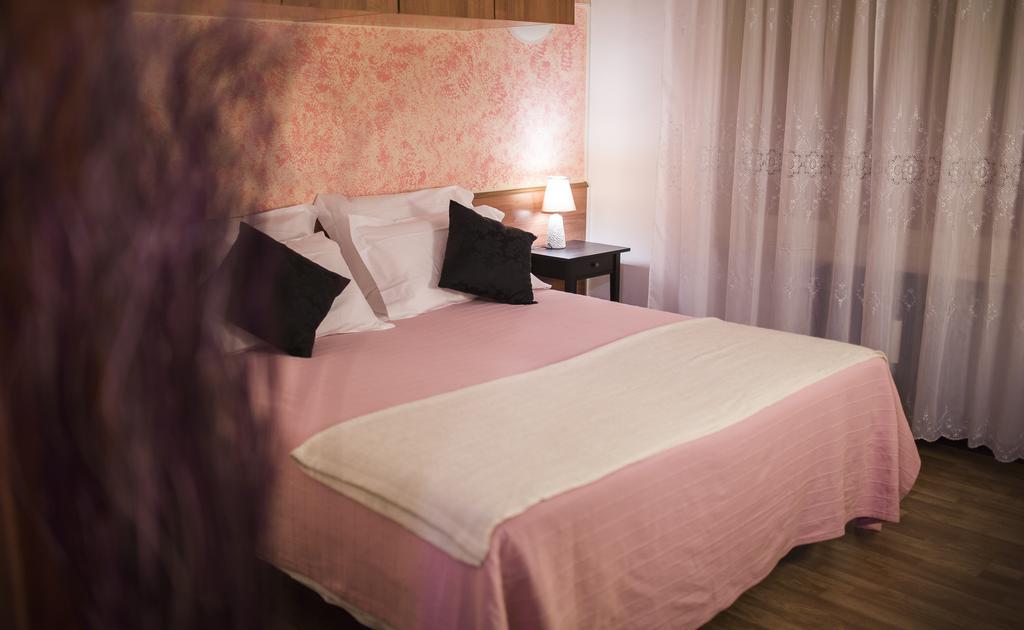 Quari Hotel Restaurant & Pizza Cologna Veneta Bilik gambar